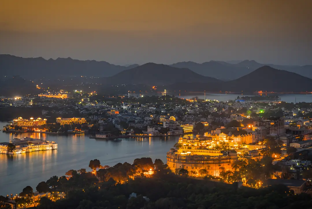 Udaipur sightseeing cab service