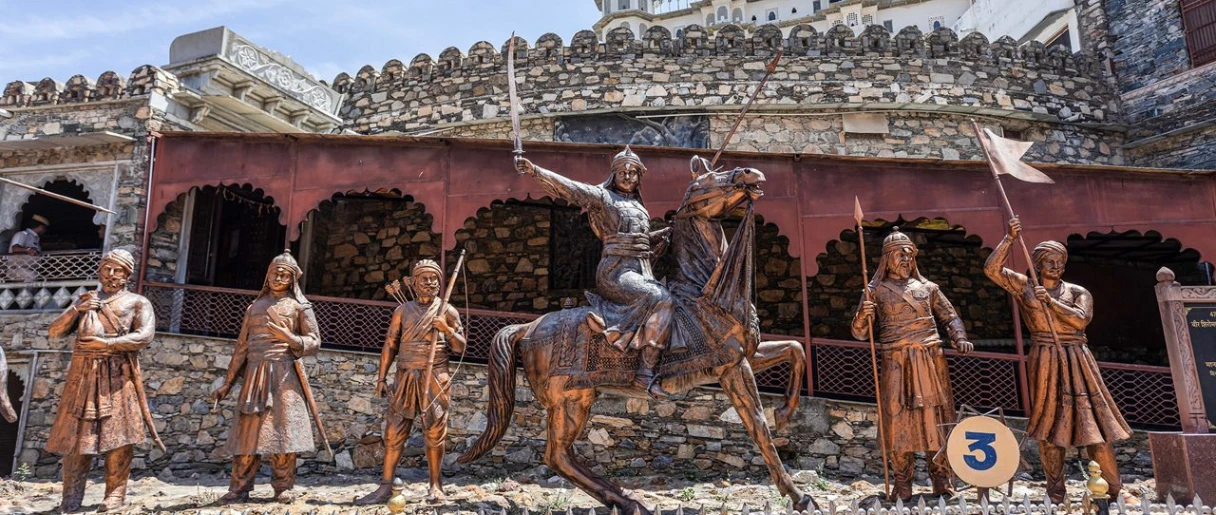 Udaipur to Haldighati Taxi Services