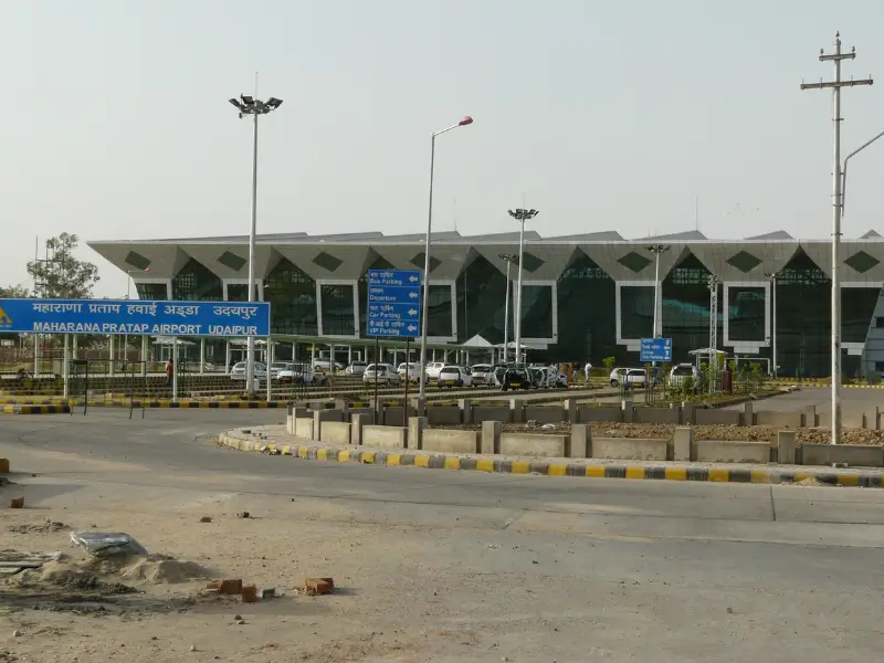 affordable airport taxi services in Udaipur