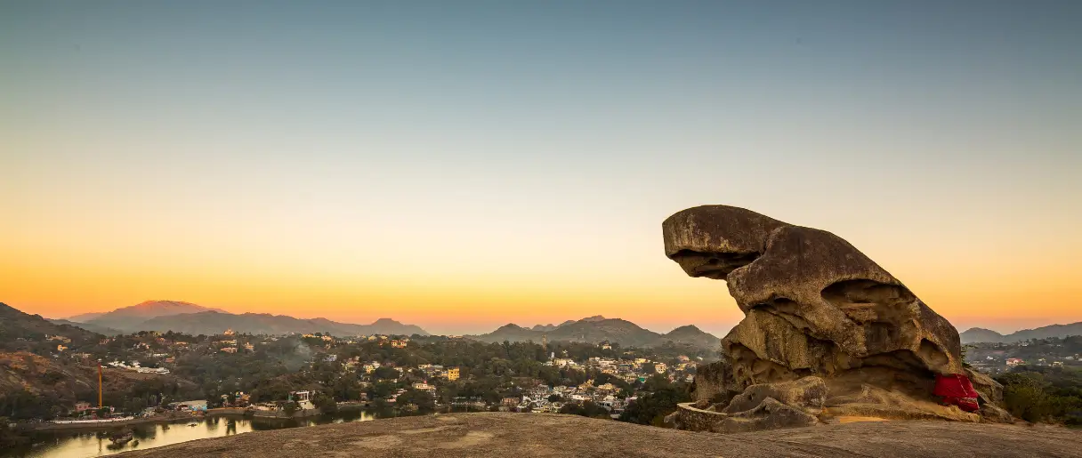 cab service from Udaipur to Mount Abu