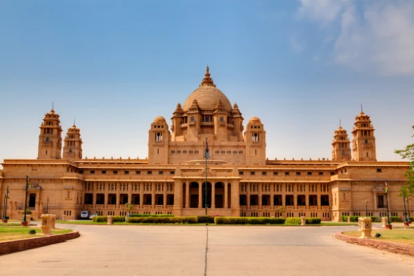 one-way cab from Udaipur to Jodhpur